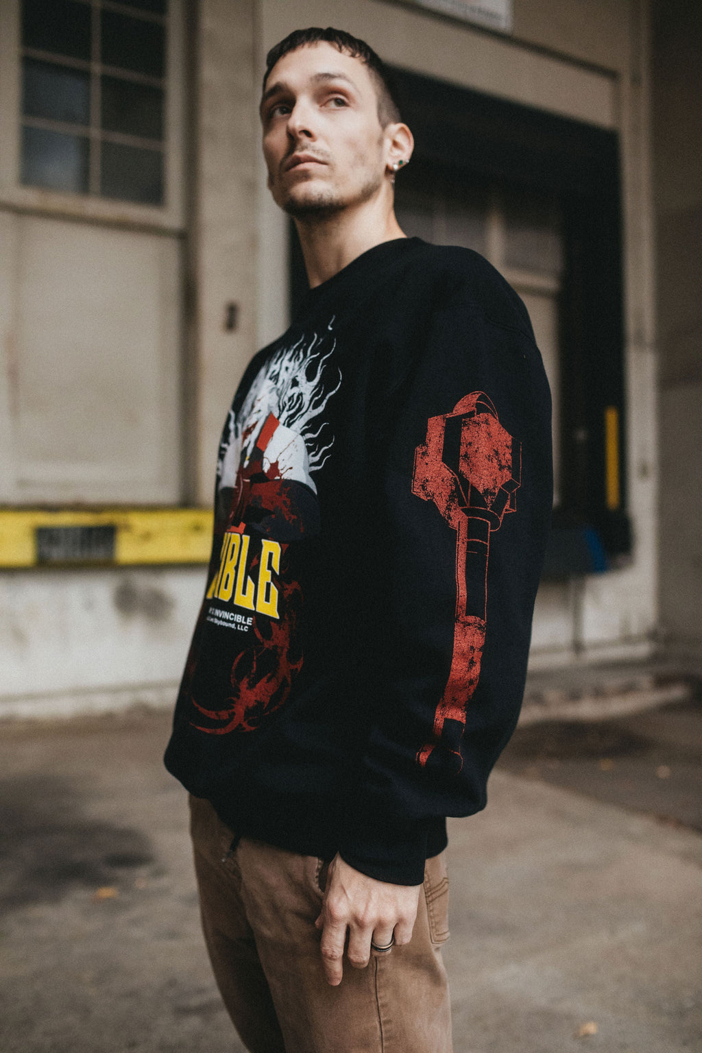 เสื้อสเวตเตอร์คอกลม Thirst For Battle