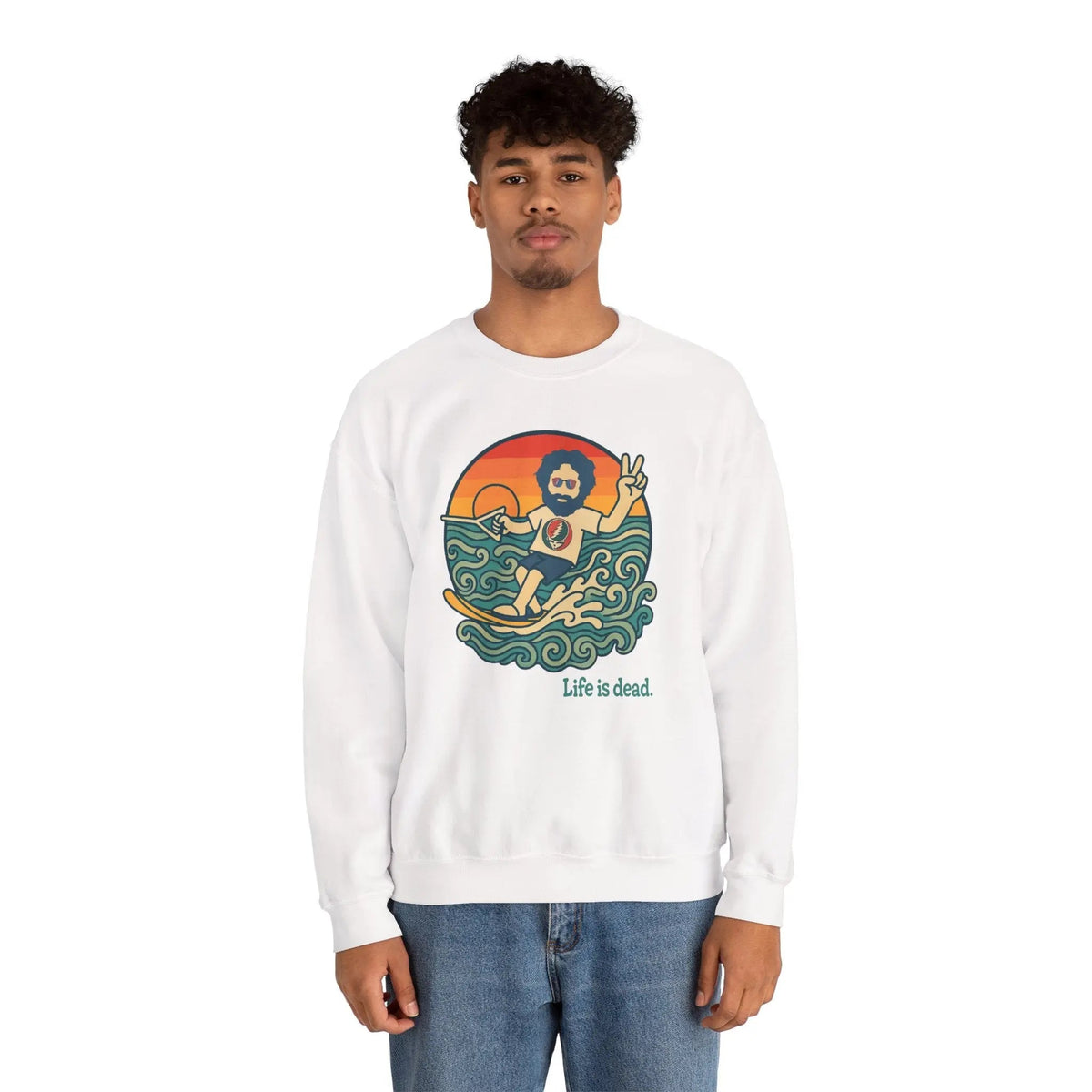 เสื้อคอกลม Waterskiin' Jerry Life is Dead