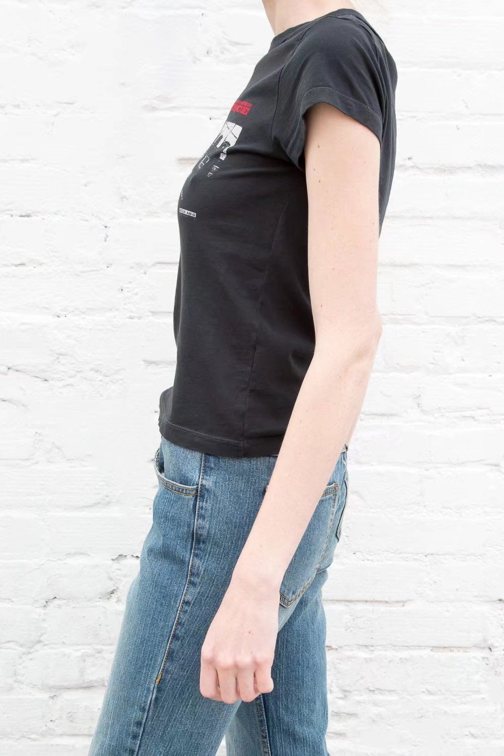 เสื้อยืดลายกราฟิกคลาสสิกร็อกสำหรับผู้หญิง เสื้อยืดคอตตอนแขนสั้นคอกลมฤดูร้อน