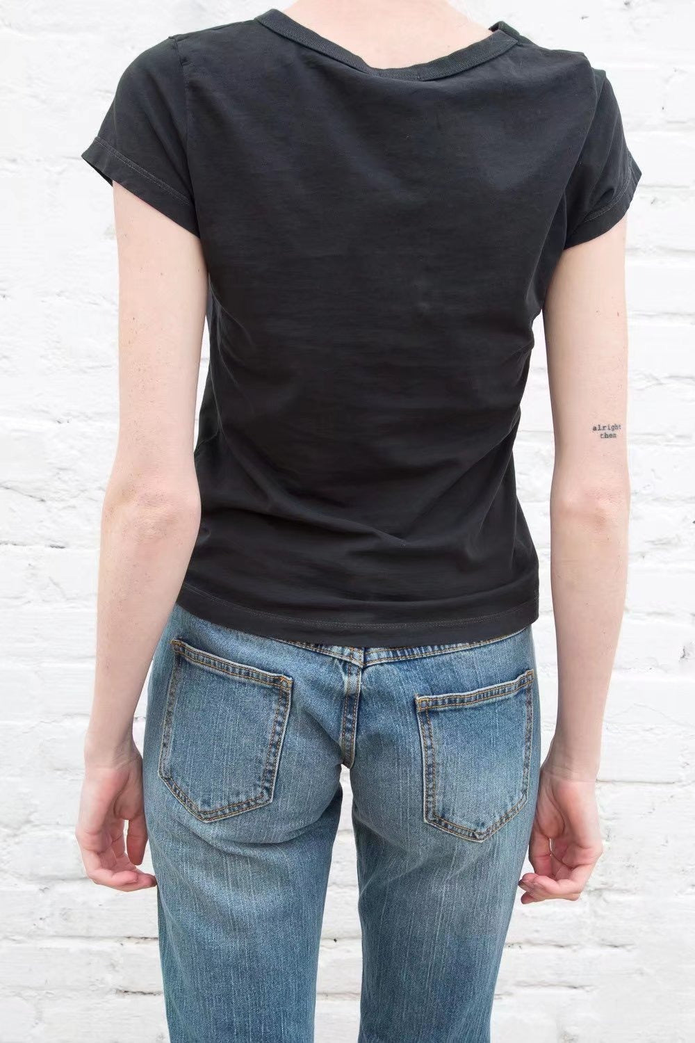 เสื้อยืดลายกราฟิกคลาสสิกร็อกสำหรับผู้หญิง เสื้อยืดคอตตอนแขนสั้นคอกลมฤดูร้อน