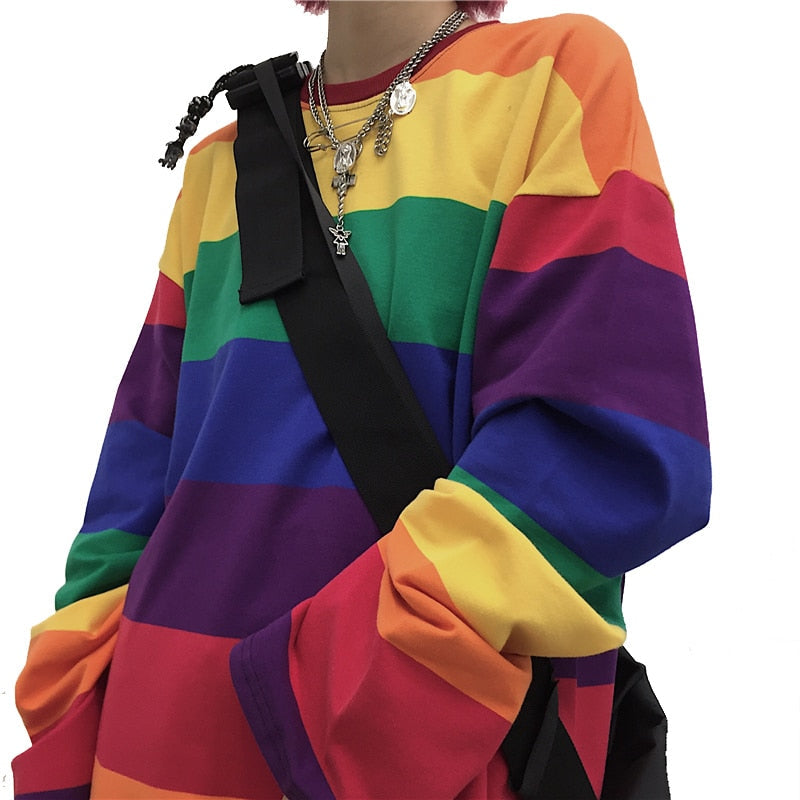 เสื้อยืดผู้หญิงลายทางสีรุ้ง แฟชั่นฮาราจูกุ เสื้อแขนยาวทรงโอเวอร์ไซส์คอกลม