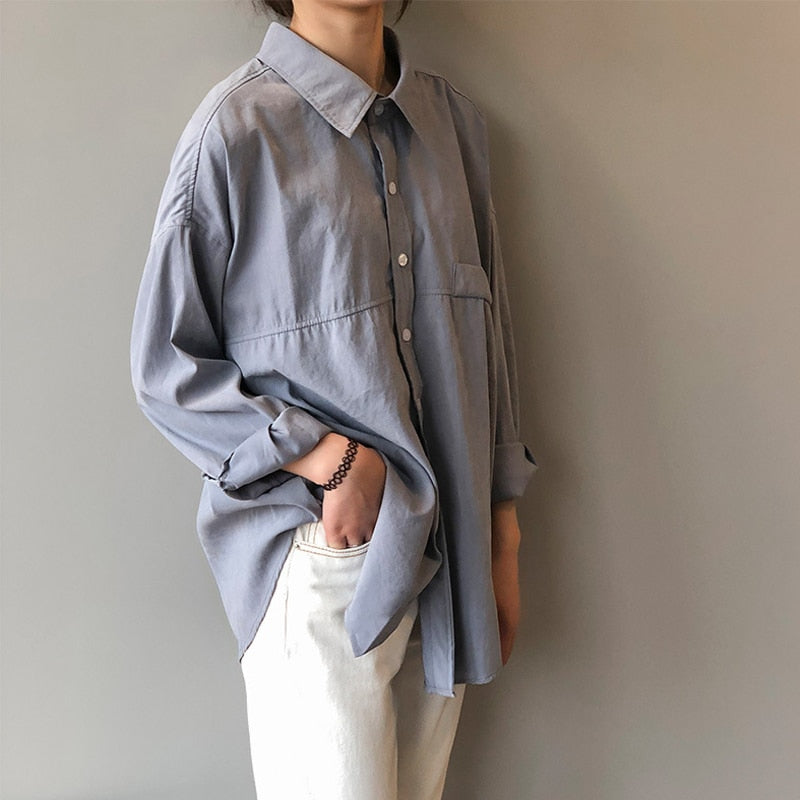 เสื้อเชิ้ตผู้หญิงคอปกพับสีพื้นทรงหลวม เสื้อเบลาส์ฤดูใบไม้ผลิและฤดูร้อน