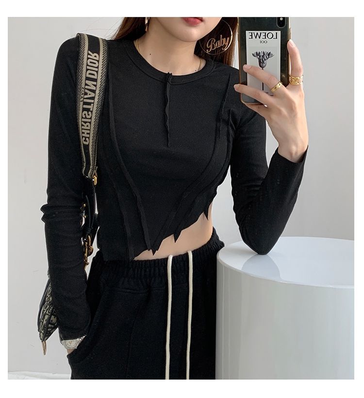 เสื้อครอปเข้ารูปผู้หญิง เสื้อยืดทรงไม่สมมาตรชายเฉียง คอกลม แขนยาว