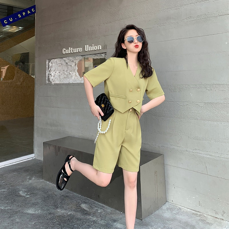 ชุดเซ็ตขาสั้นแฟชั่นใส่ทำงานสำหรับผู้หญิง สไตล์เกาหลี ชุดสูทสองชิ้นทรงหลวม เนื้อผ้าบางเบาสีฤดูร้อน