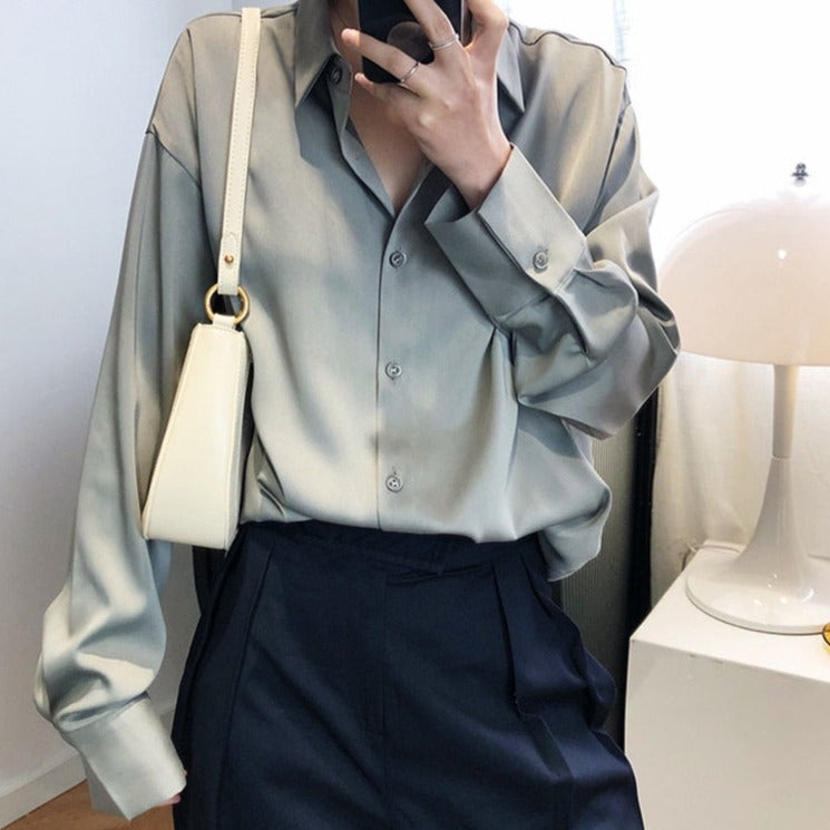 เสื้อเชิ้ตผ้าซาตินแขนยาวปกพับ ดูหรูหรา เหมาะสำหรับชุดทำงานสุภาพสตรีในออฟฟิศ