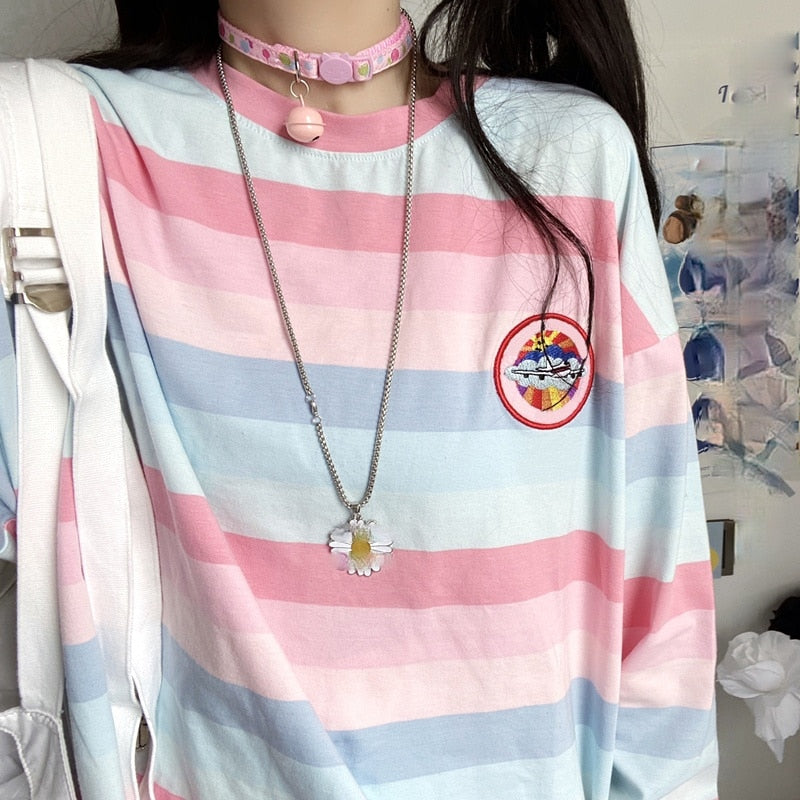 เสื้อยืดแขนยาวผู้หญิง เสื้อท่อนบนลายปักและลายทางสำหรับฤดูใบไม้ผลิและฤดูใบไม้ร่วง เสื้อยืดผู้หญิงแขนยาว