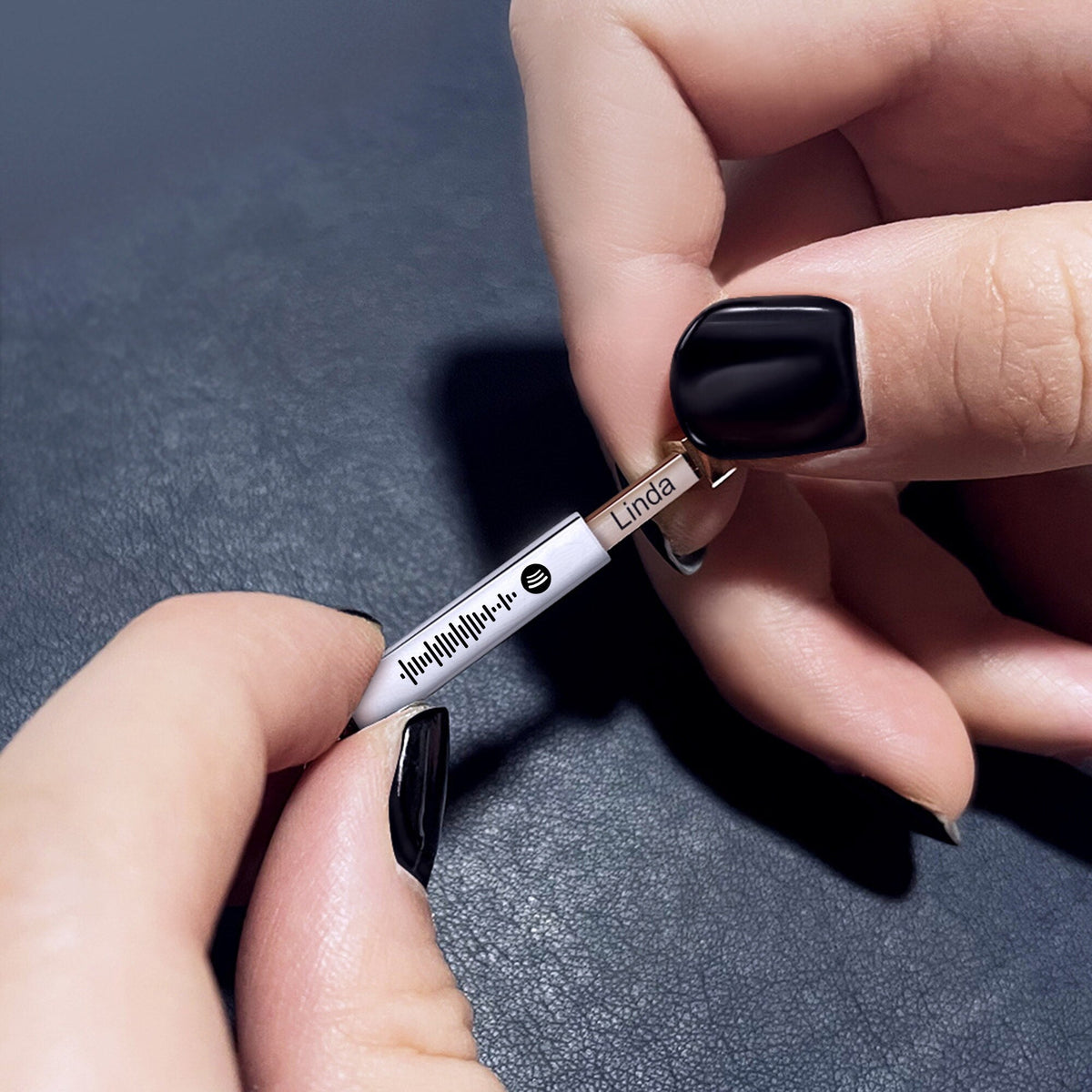 สร้อยคอโช้คเชือกดึงกลับได้คู่ เพลงโปรด รหัส Spotify เพลงสั่งทำพิเศษ