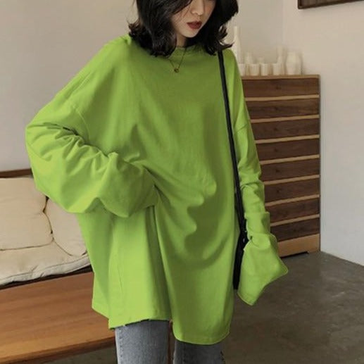 เสื้อยืดแขนยาวทรงโอเวอร์ไซส์สีพื้นสไตล์ฮาราจูกุสำหรับผู้หญิง เสื้อยืดตัวยาวน่ารักสำหรับใส่ในฤดูใบไม้ผลิและฤดูใบไม้ร่วง