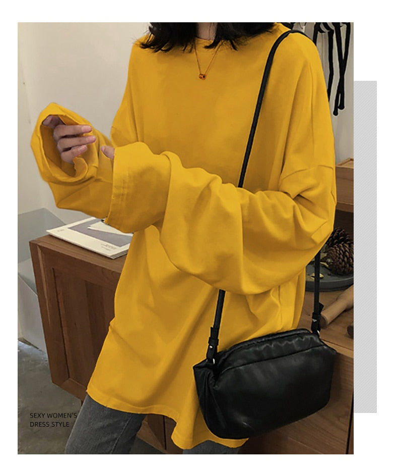 เสื้อยืดแขนยาวทรงโอเวอร์ไซส์สีพื้นสไตล์ฮาราจูกุสำหรับผู้หญิง เสื้อยืดตัวยาวน่ารักสำหรับใส่ในฤดูใบไม้ผลิและฤดูใบไม้ร่วง