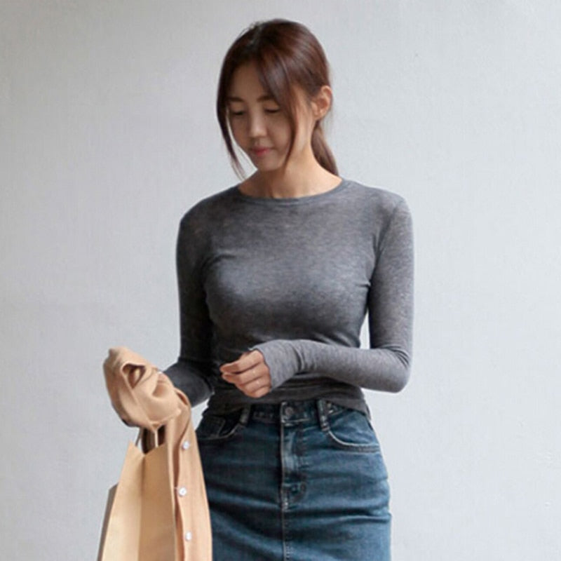 เสื้อยืดผู้หญิงทรงเข้ารูป เสื้อยืดคอตตอนผู้หญิง เสื้อท่อนบนลำลองผู้หญิง แขนยาว เซ็กซี่ บาง เนื้อผ้าโปร่งแสง