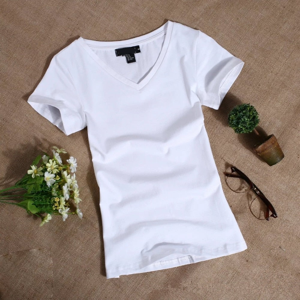 เสื้อยืดผู้หญิง 2022 แขนสั้น ทรงเข้ารูป สีพื้น เสื้อยืดผู้หญิงดีไซน์เรียบง่าย