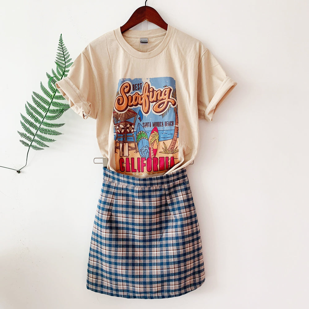 เสื้อยืดสีขาว 1 ตัว เสื้อยืดโอเวอร์ไซส์ลำลองสำหรับฤดูร้อน ดีที่สุดสำหรับเซิร์ฟที่ซานตาโมนิกา แคลิฟอร์เนีย สไตล์เรโทรสำหรับผู้หญิง