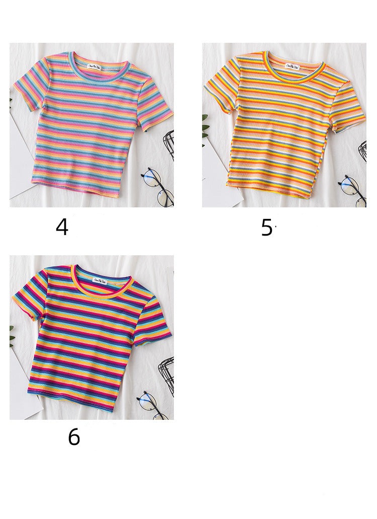เสื้อยืดรัดรูปแขนสั้นลายทางสีรุ้งโชว์สะดือสำหรับผู้หญิง