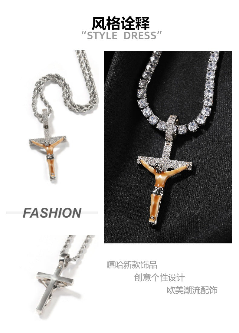 จี้กางเขนลงยาประดับเพชร