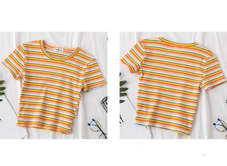 เสื้อยืดรัดรูปแขนสั้นลายทางสีรุ้งโชว์สะดือสำหรับผู้หญิง