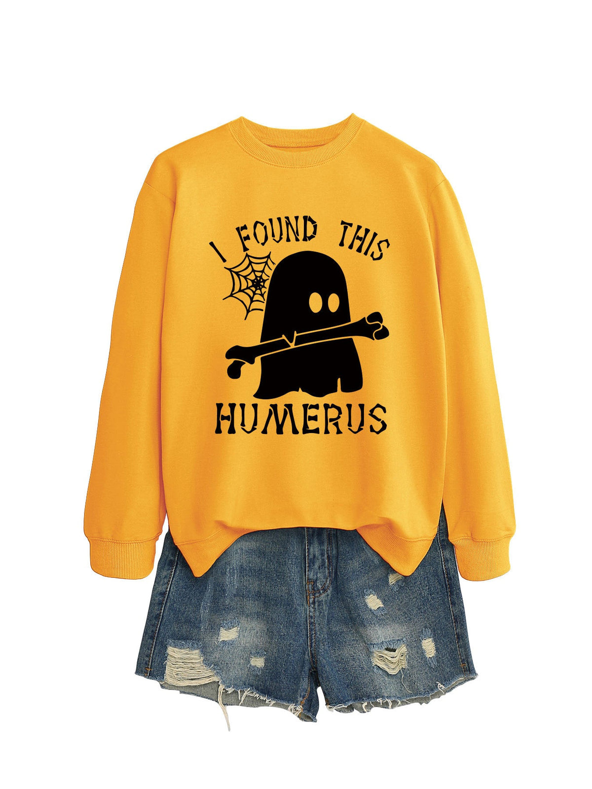 ฉันเจอเสื้อสเวตเตอร์คอกลมทรงหลวม HUMERUS ตัวนี้