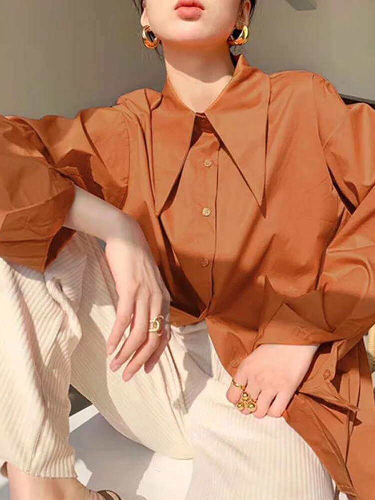 เสื้อเชิ้ตสีขาวคอปกแหลมขนาดใหญ่สำหรับผู้หญิง สไตล์วินเทจ ทรงหลวม แขนยาว