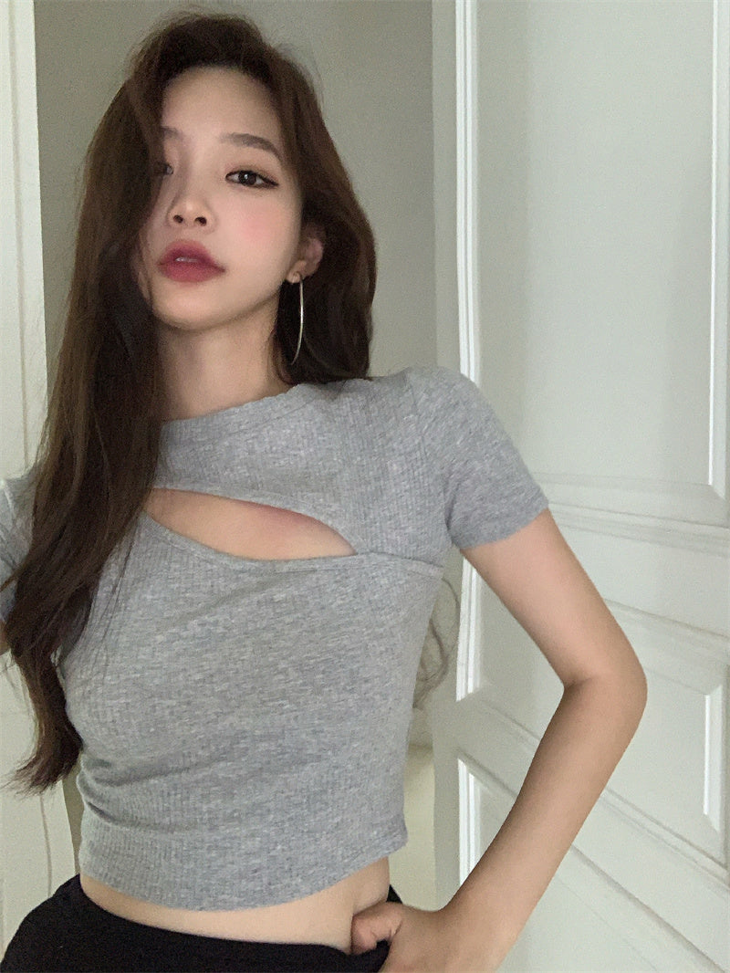 เสื้อยืดผู้หญิงฤดูร้อน ลายฉลุ คอกลม ทรงครอป ทรงไม่สมมาตร รัดรูป แขนสั้น