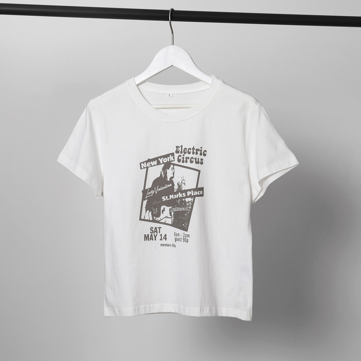 เสื้อครอปลายกีตาร์สำหรับผู้หญิง เสื้อยืดคอตตอนแขนสั้นคอกลมสำหรับฤดูร้อน เสื้อยืดสตรีทแวร์ลำลอง