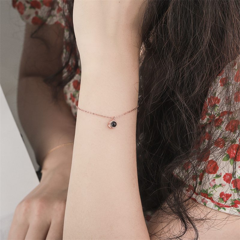 สร้อยข้อมือโปรเจกเตอร์รูปภาพสั่งทำพิเศษ “I Love You” 100 ภาษา