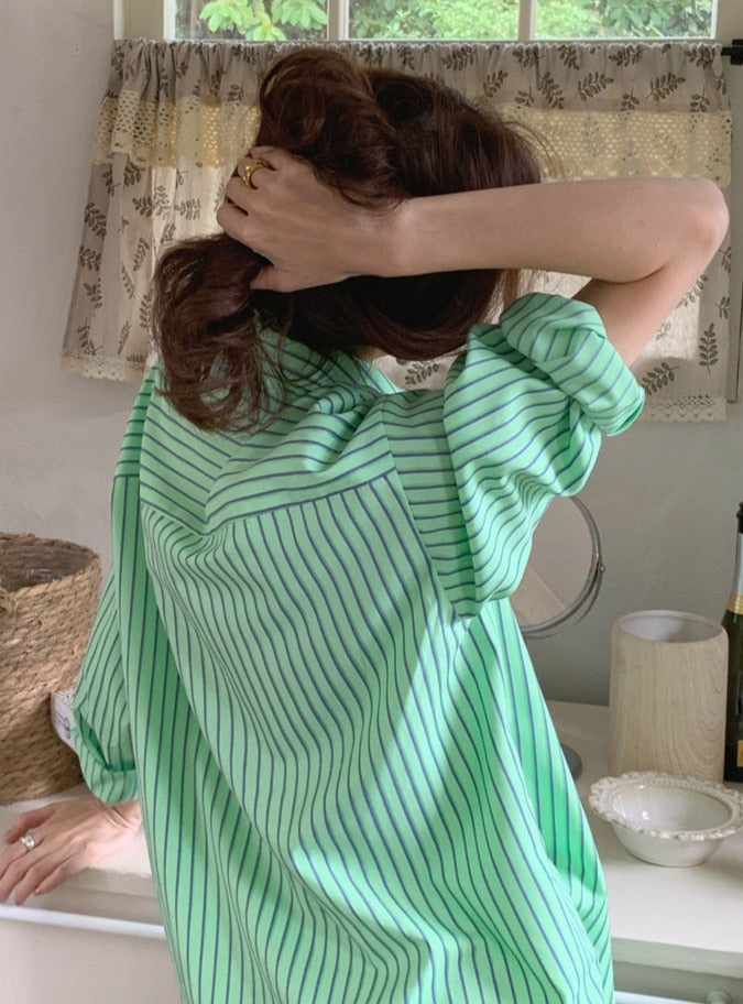 เสื้อเบลาส์ลายทางสำหรับฤดูใบไม้ผลิและฤดูใบไม้ร่วง แขนยาว กระดุมแถวเดียว มีกระเป๋า เสื้อท่อนบนสำหรับผู้หญิง