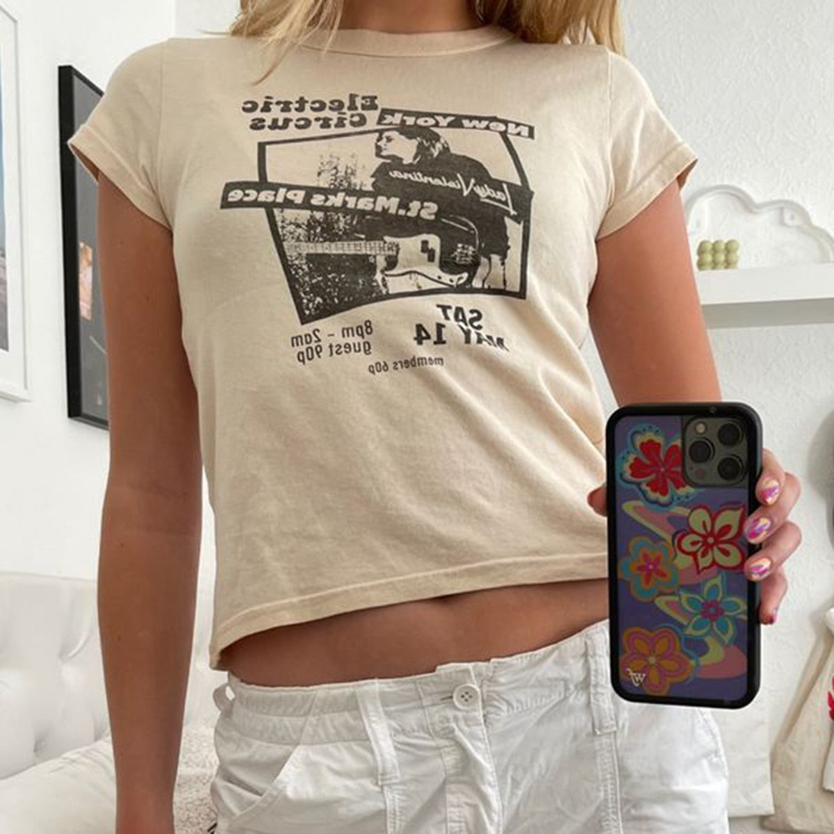เสื้อครอปลายกีตาร์สำหรับผู้หญิง เสื้อยืดคอตตอนแขนสั้นคอกลมสำหรับฤดูร้อน เสื้อยืดสตรีทแวร์ลำลอง