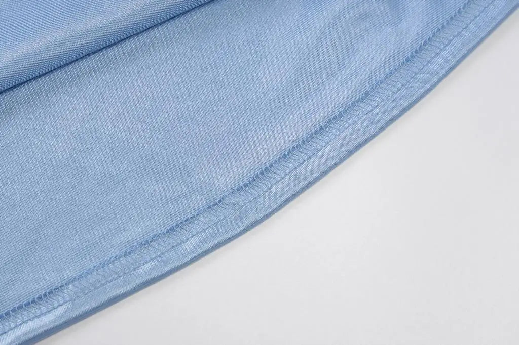 ชุดเดรสสายเอี๊ยมซาตินสีพื้นสไตล์ Y2K ผ่าข้าง