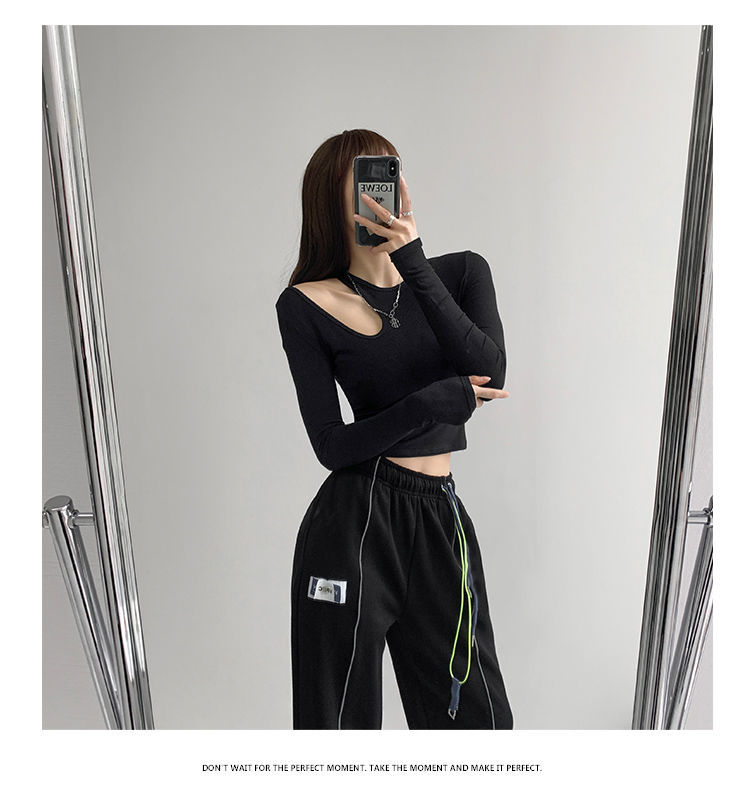เสื้อยืดผู้หญิงแฟชั่นซีทรูทรงสลิมสไตล์ Y2K เสื้อครอปออฟชูล์ดแขนยาวสำหรับผู้หญิง