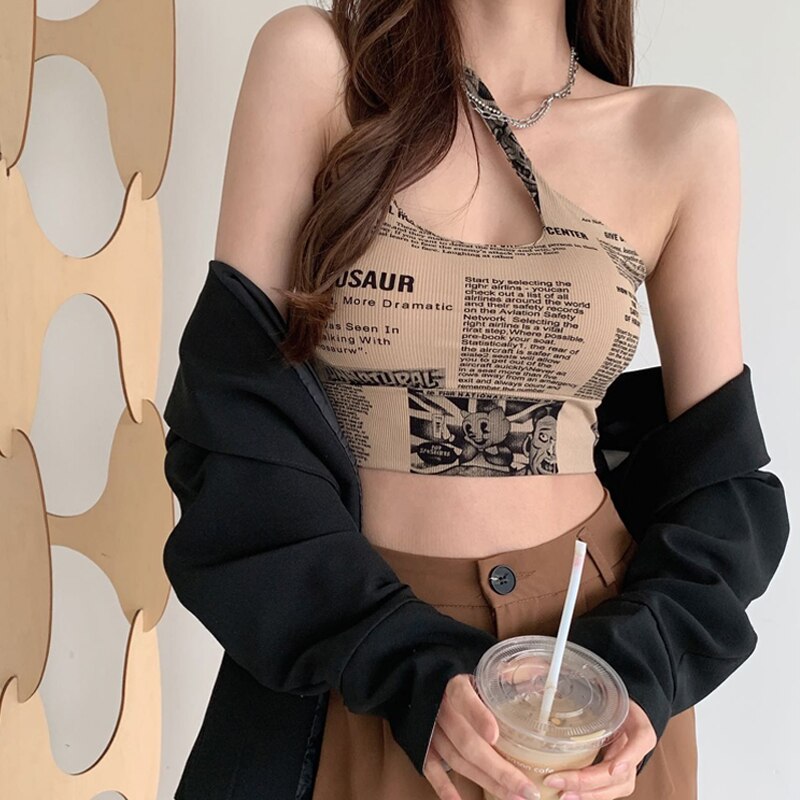 เสื้อสายเดี่ยวพิมพ์ลายหนังสือพิมพ์สำหรับผู้หญิง ไหล่ตกเว้าแขนกุด ดีไซน์สวยด้านหลัง
