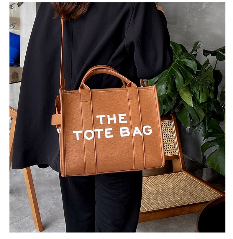 กระเป๋าทรง Tote สำหรับผู้หญิง สะพายข้าง ลำลอง ใบใหญ่ หนัง PU