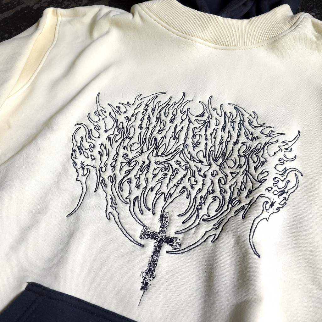 เสื้อฮู้ดแบบสวมลายสัญลักษณ์