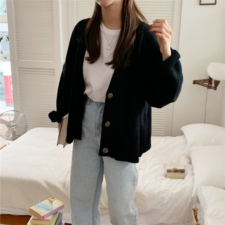 เสื้อสเวตเตอร์ผู้หญิง คาร์ดิแกนกระดุมคอวี คอลเลกชันใหม่ ฤดูหนาว-ฤดูใบไม้ผลิ 2021